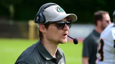 26.05.2024 xkhx Paderborn, Hermann-Löns-Stadion American Football - GFL AFC Paderborn Dolphins gegen Kiel Baltic Hurricanes Head Coach Timo Zorn Kiel Baltic Hurricanes *** 26 05 2024 xkhx Paderborn, Hermann Löns Stadion American Football GFL AFC Paderborn Dolphins vs Kiel Baltic Hurricanes Head Coach Timo Zorn Kiel Baltic Hurricanes