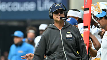 Jim Harbaugh in einem NFL-Spiel für die L.A Chargers