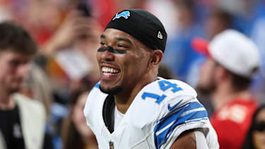 KANSAS CITY, MO - OCTOBER 12: Detroit Lions wide receiver Amon-Ra St. Brown (14) smiles before an NFL, American Football Herren, USA game between the Detroit Lions and Kansas City Chiefs on October 12, 2025 at GEHA Field at Arrowhead Stadium in Kansas City, MO. (Photo by Scott Winters Icon Sportswire) NFL: OCT 12 Lions at Chiefs EDITORIAL USE ONLY Icon2510121437