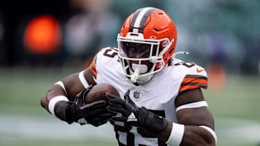Cleveland Browns tight end David Njoku (85) with the catch for a touchdown during an NFL, American Football Herren, USA football game against the New York Jets, Sunday, Nov. 9, 2025, in East Rutherford, NJ. ( Cal Media) East Rutherford United States of America - ZUMAc04_ 20251109_zma_c04_444 Copyright: xChristopherxSzagolax