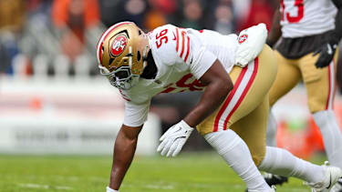 CLEVELAND, OH - NOVEMBER 30: San Francisco 49ers defensive end Keion White (56) at the line of scrimmage during the first quarter of the National Football League game between the San Francisco 49ers and Cleveland Browns on November 30, 2025, at Huntington Bank Field in Cleveland, OH. (Photo by Frank Jansky Icon Sportswire) NFL, American Football Herren, USA NOV 30 49ers at Browns EDITORIAL USE ONLY Icon251130055