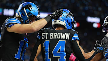 Tampa Bay Buccanners vs Detroit Lions DETROIT,MICHIGAN-OCTOBER 20: Detroit Lions wide receiver Amon-Ra St. Brown 14 celebrates his touchdown during the first half of an NFL, American Football Herren, USA football game between the Tampa Bay Buccanners and the Detroit Lions in Detroit, Michigan USA, on Monday, October 20, 2025 Detroit Michigan United States PUBLICATIONxNOTxINxFRA Copyright: xJorgexLemusx originalFilename:lemus-tampabay251020_np0Ny.jpg