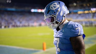 September 1, 2025: North Carolina Tar Heels quarterback Gio Lopez (7) walks to the locker room during the second half against the TCU Horned Frogs in the NCAA, College League, USA football matchup at Kenan Memorial Stadium in Chapel Hill, NC. ( CSM) Chapel Hill United States - ZUMAc04_ 20250901_zma_c04_026 Copyright: xScottxKinserx