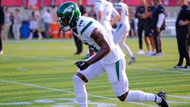 Wide Receiver Irvin Charles 19 beim Spiel der New York Jets gegen die Cleveland Browns game in Canton, Ohio.