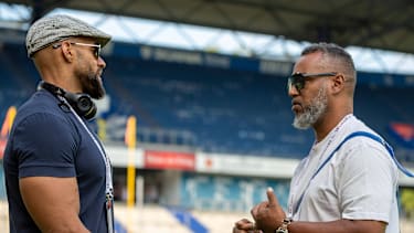 Patrick Esume und Kasim Edebali bei einem ELF-Spiel 2023.