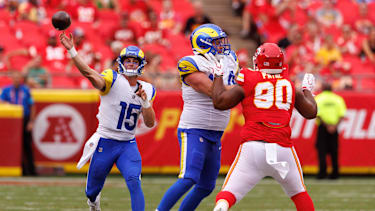 Ty Simpson in einem NFL-Spiel für die Los Angeles Rams