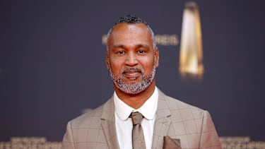 Moderator Patrick Esume bei der Deutsche Fernsehpreis 2022