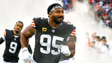 CLEVELAND, OH - DECEMBER 29: Cleveland Browns defensive end Myles Garrett (95) takes the field prior to the National Football League game between the Miami Dolphins and Cleveland Browns on December 29, 2024, at Huntington Bank Field in Cleveland, OH. (Photo by Frank Jansky Icon Sportswire) NFL, American Football Herren, USA DEC 29 Dolphins at Browns EDITORIAL USE ONLY Icon241229047