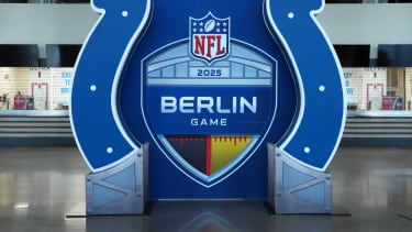 NFL Berlin Game: Indianapolis Colts Logo im Lucas Oil Stadium