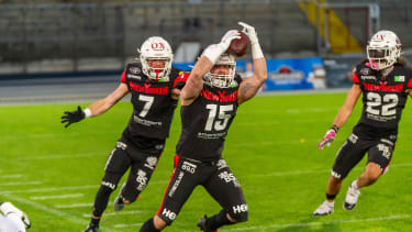 Interception von Benjamin Krahl (15, DB, New Yorker Lions Braunschweig)