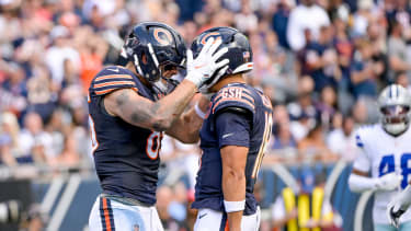 Chicago Bears tight end Cole Kmet (85)
