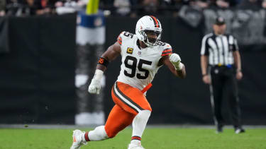 Cleveland Browns defensive end Myles Garrett (95)