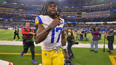 USA; Los Angeles Rams wide receiver Davante Adams (17) l