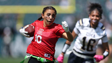 Delaware Women’s flag football Teams spielten während eines NFL-Spiels