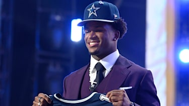 Caleb Downs wurde im NFL Draft 2026 an Position 11 von den Dallas Cowboys ausgewählt.