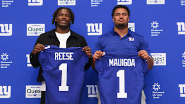 Arvell Reese und Francis Mauigoa von den New York Giants