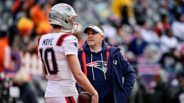 Drake Maye in einem NFL-Spiel gegen die New England Patriots